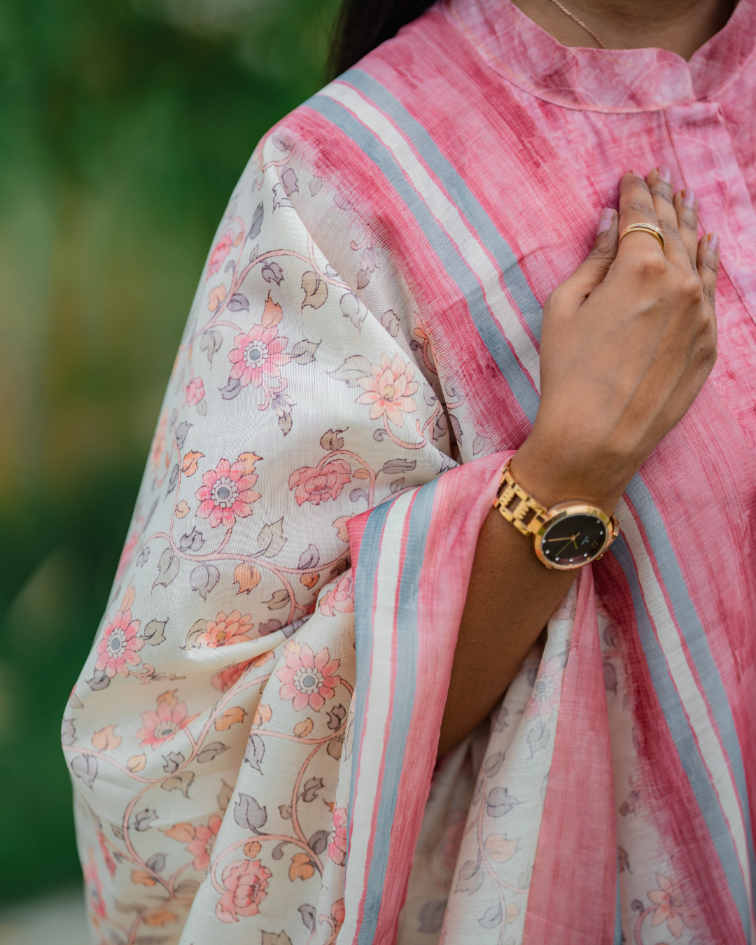 Shinu Wears Rosewood Blush Pure Crushed Organza Chudithar with a floral-embroidered dupatta. Lightweight, breathable, and perfect for festive and casual occasions.