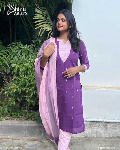 Full outfit view – Aadhirai baby pink handloom cotton set with coordinated pants. Page maintained by Creations by Nash.